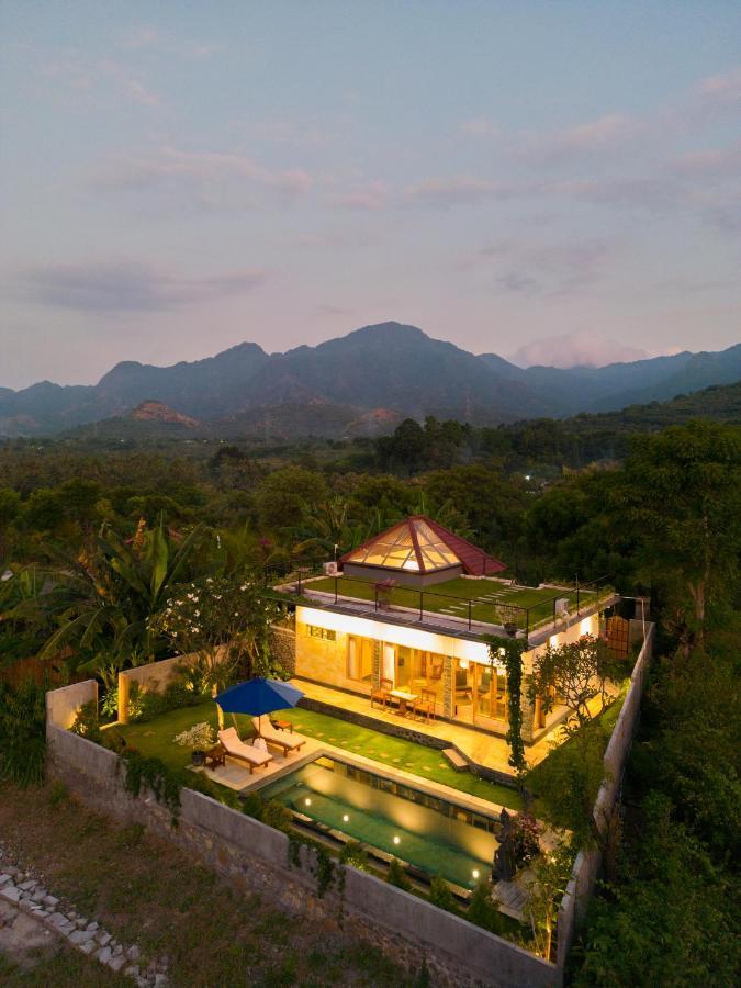 Villa Ambara Sumberkima Banyuwedang Kültér fotó
